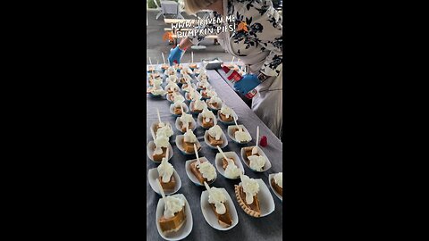 Illuminate Community Church Pumpkin Pies! #faithfoodfellowship #illuminatecommunitychurch #chefn