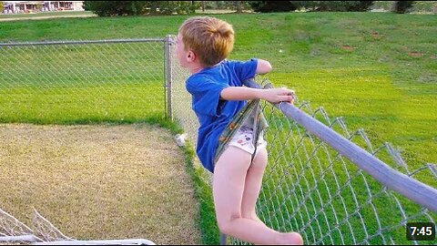 Try Not to LAUGH while watching Kids fails Videos - Funniest Home Videos