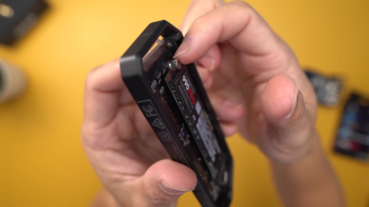Samsung 990 PRO SSD: The Upgrade Your PC NEEDS (But Might Be Afraid to Try)