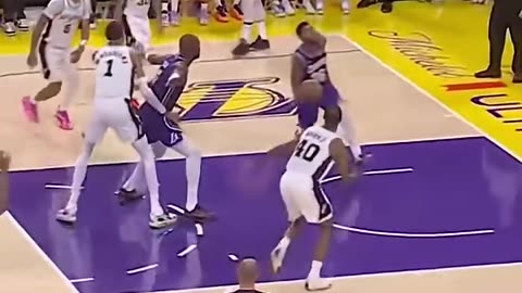 😱 Lakers vs Spurs CRAZY Finish! LeBron & Wembanyama Go Off!#Spurs #LeBronJames
