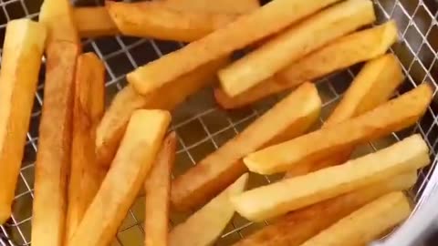 Crispy Frying Made Easy! 🍟