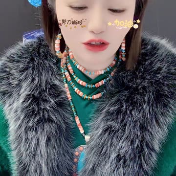 20251012-03 Turquoise: A Bright Accent to Break Dull Outfits