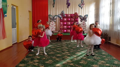 Grupa mare Grădinița de copii „Fluieraș” Concert de primăvară 1/3