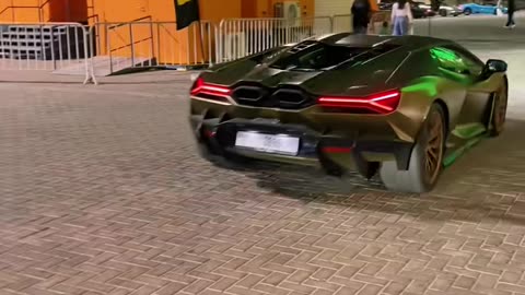 🤯💨 Dubai's Ferrari & Bugatti Power Duo! | LuxurySportsCars