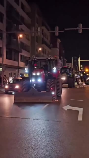 Çiftçiler, AB’nin tarım politikaları ve düşük destekler yüzünden sokakta”