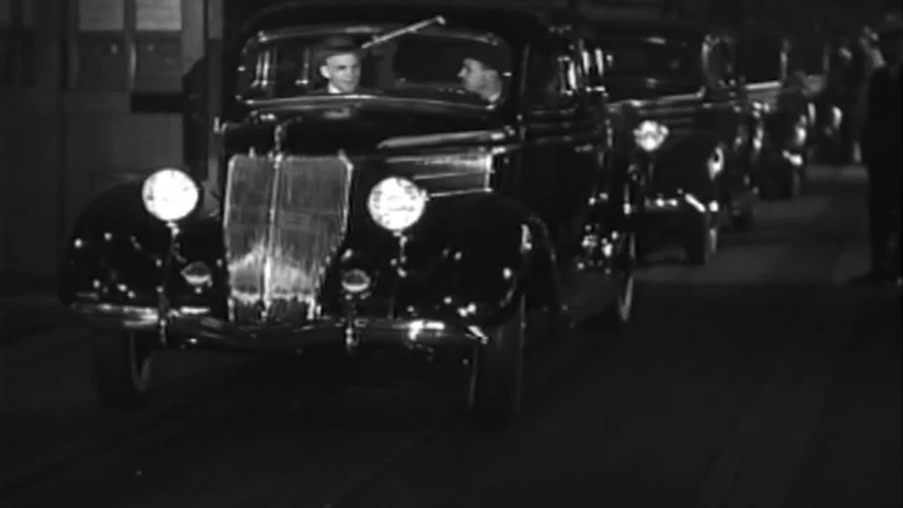 [HENRY AND EDSEL FORD... - [HENRY AND EDSEL FORD WITH FORD V-8'S ON FINAL ASSEMBLY LINE - fc-fc-3662
