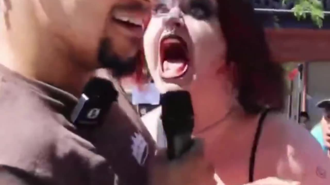 A street preacher harassed by Leftists !