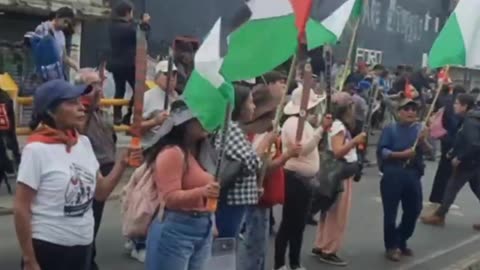 Marcha por el aniversario de la masacre estudiantil de 1968 en México