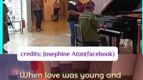 Filipina Wows Mallgoers with Didn’t We Almost Have It All by Whitney Houston 🎤✨
