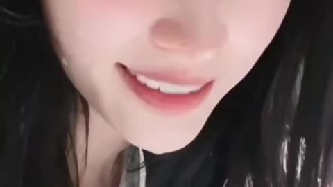 562