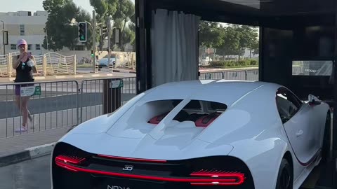 💨 Aston Martin Vantage: Sound & Speed! | LuxurySportsCars