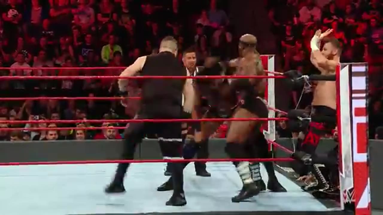 FULL MATCH: Reigns, Strowman & Lashley vs. Owens, Zayn &