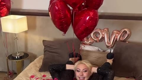 Take your gift😜 Anna Delos