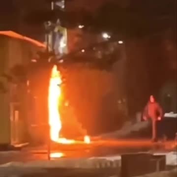 Russian Public Fed Up with War Lash Out at Banking Sector