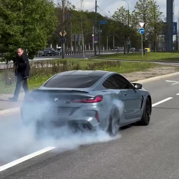 BMW // M8💨🔥