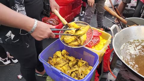 Traditional Ayam Penyet with Green chilli of INDONESIA|INDONESIAN STREET FOOD