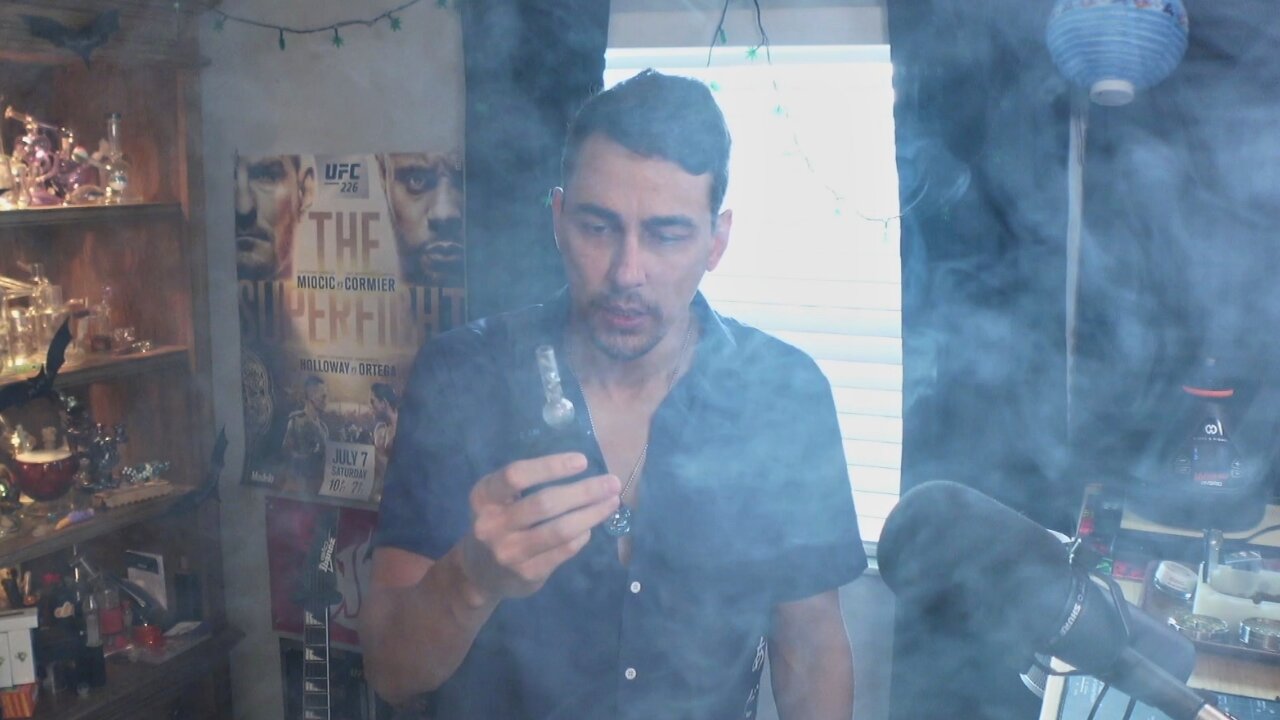 Smoke Sesh🔥Stoners Getting STONED!🍃420💨