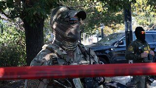Federal Agents Ambushed In Chicago – Shots Fired As Mob Attacks