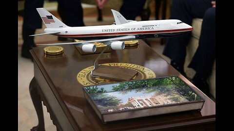 🚨 Trump Paint Air Force One! New Red, White & Gold Look Revealed
