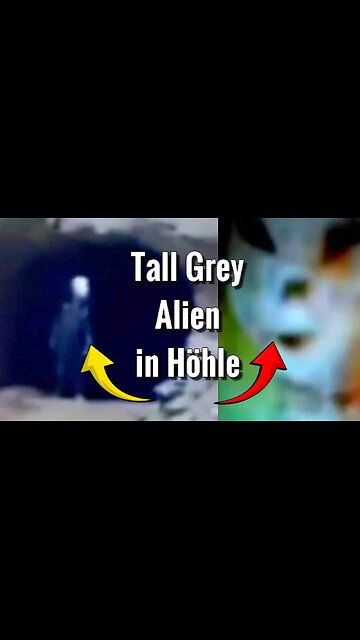 Ein großer Grauer Alien mit blauem Overall vor einem Höhleneingang in Afghanistan