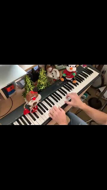 10/10 Best Elevator Music