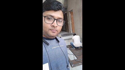 Ghar Mein Laga Main Gate