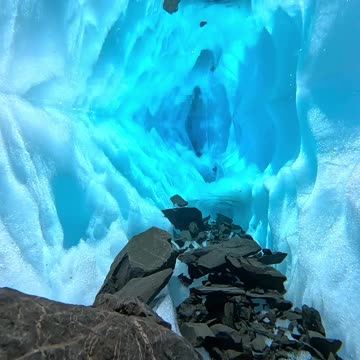 Beautiful ice and underwater scenery video 2025 skc.com 34