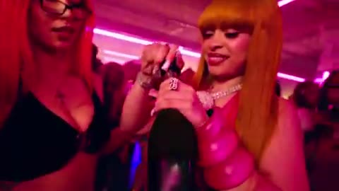 Ice Spice - Gimmie A Light