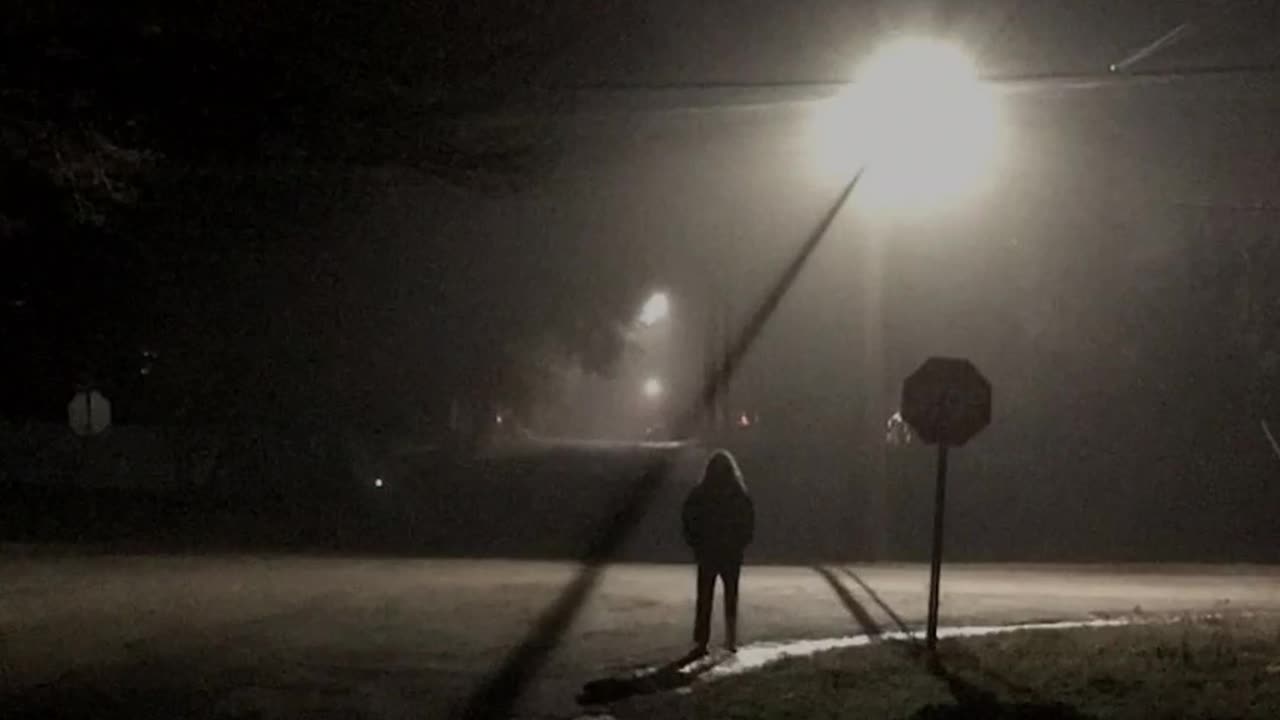 👻📸 Live Photo Captures Ghostly ORB! | TheHauntingHour