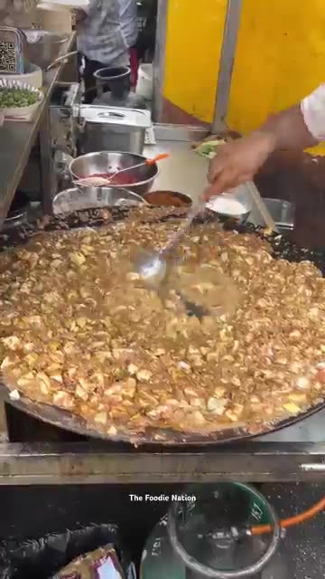 Massive Egg Bhurji in the Making — Street Food on Another Level!