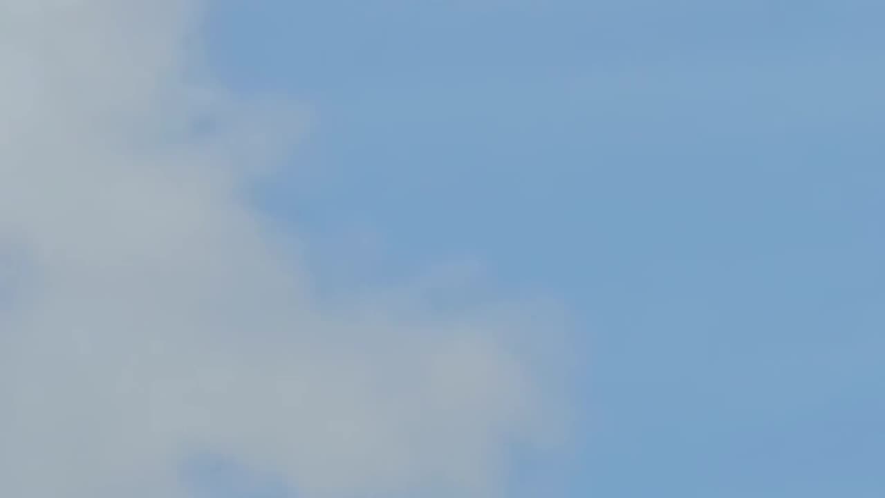 😱🛸 Unbelievable Daylight Metallic UFO Disk VANISHES Without a Trace! | TheTruthAbove