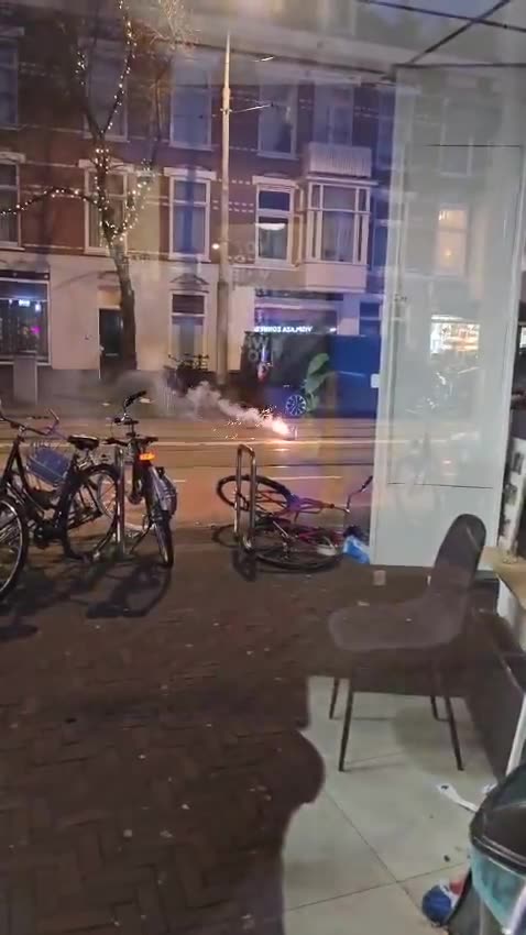 Still Berlin or already a war zone?