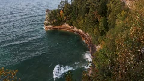 ✨🌊 Witness Lake Superior's Powerful Waves Crash Into Pictured Rocks! | FeedMyCuriosity
