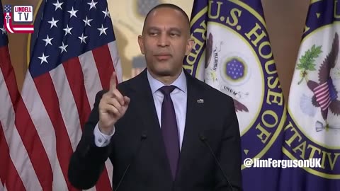 Hakeem Jeffries đứng trước máy quay và nói láo: