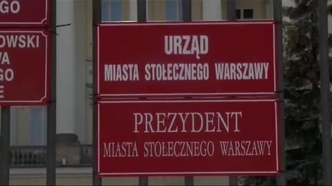 Są równi i równiejsi. Mafia się trzyma. Kasa z kamienic?