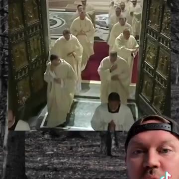 When the portals were opened at the Vatican, some strange things were caught on camera! 📸