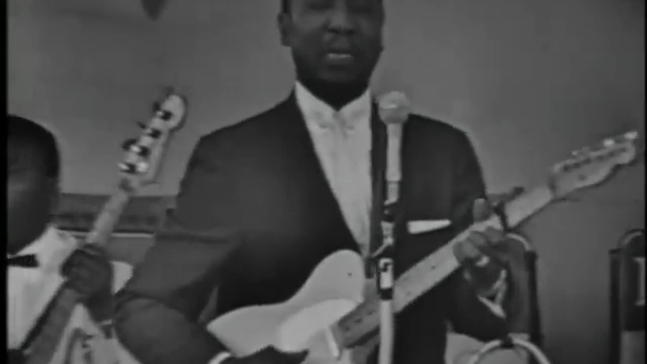 Muddy Waters - Rolling Stone(Catfish Blues) (Live)