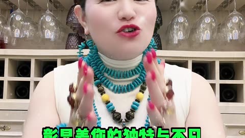 20251014-11 Hold Huawei Tri-Fold Wear Turquoise Perfect