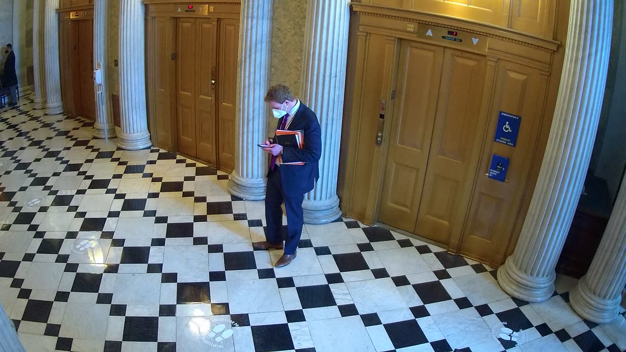 0211USCS02UpperSenDoorElevators_2021-01-06_13h45min06s893ms.mp4