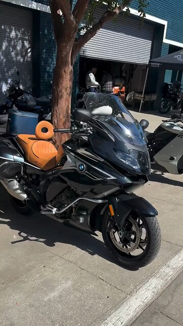 241019 MotoJulia Triumph demo day