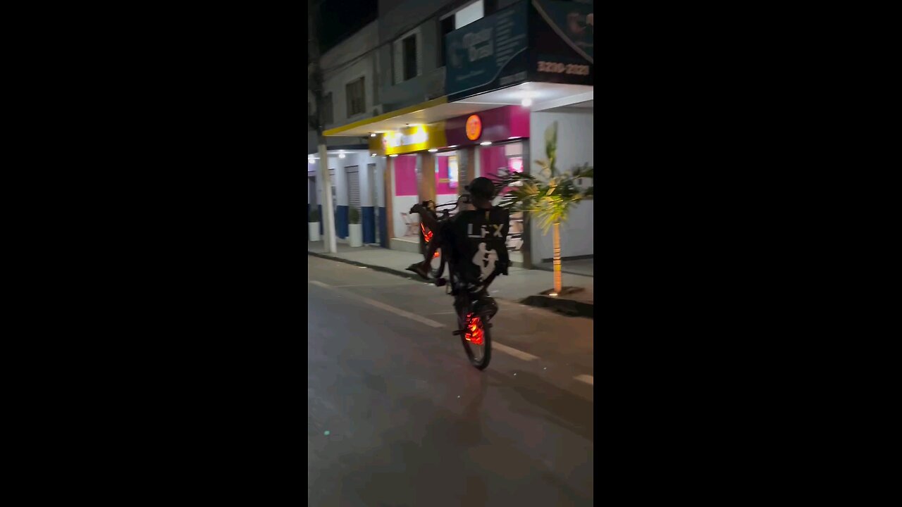 "😂🔥 Bro Set His Bicycle on Fire & Still Doing Crazy Stunts! 🚴💥 Funniest Daredevil Ride Ever"