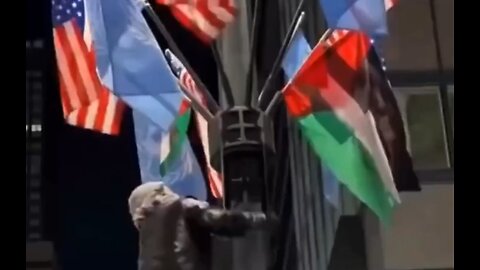 Muslim Tears Down American Flag In NYC & I s Cheered On
