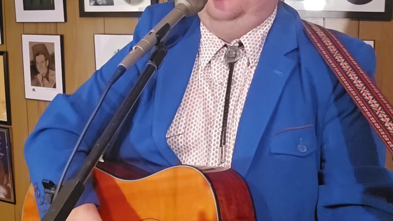 Trent Page plays Bob Luman.