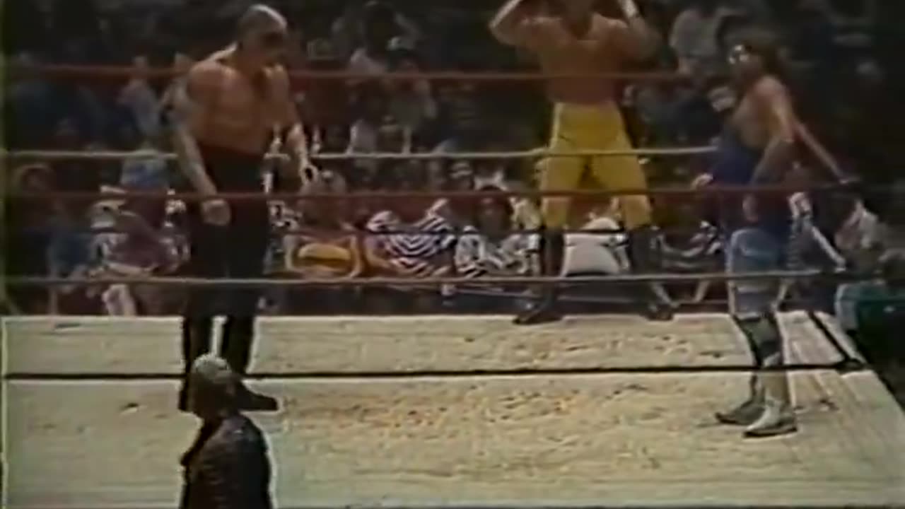 (1984.01.31) Jerry Lawler & Austin Idol vs The Road Warriors w/Paul Ellering - Mid South Coliseum