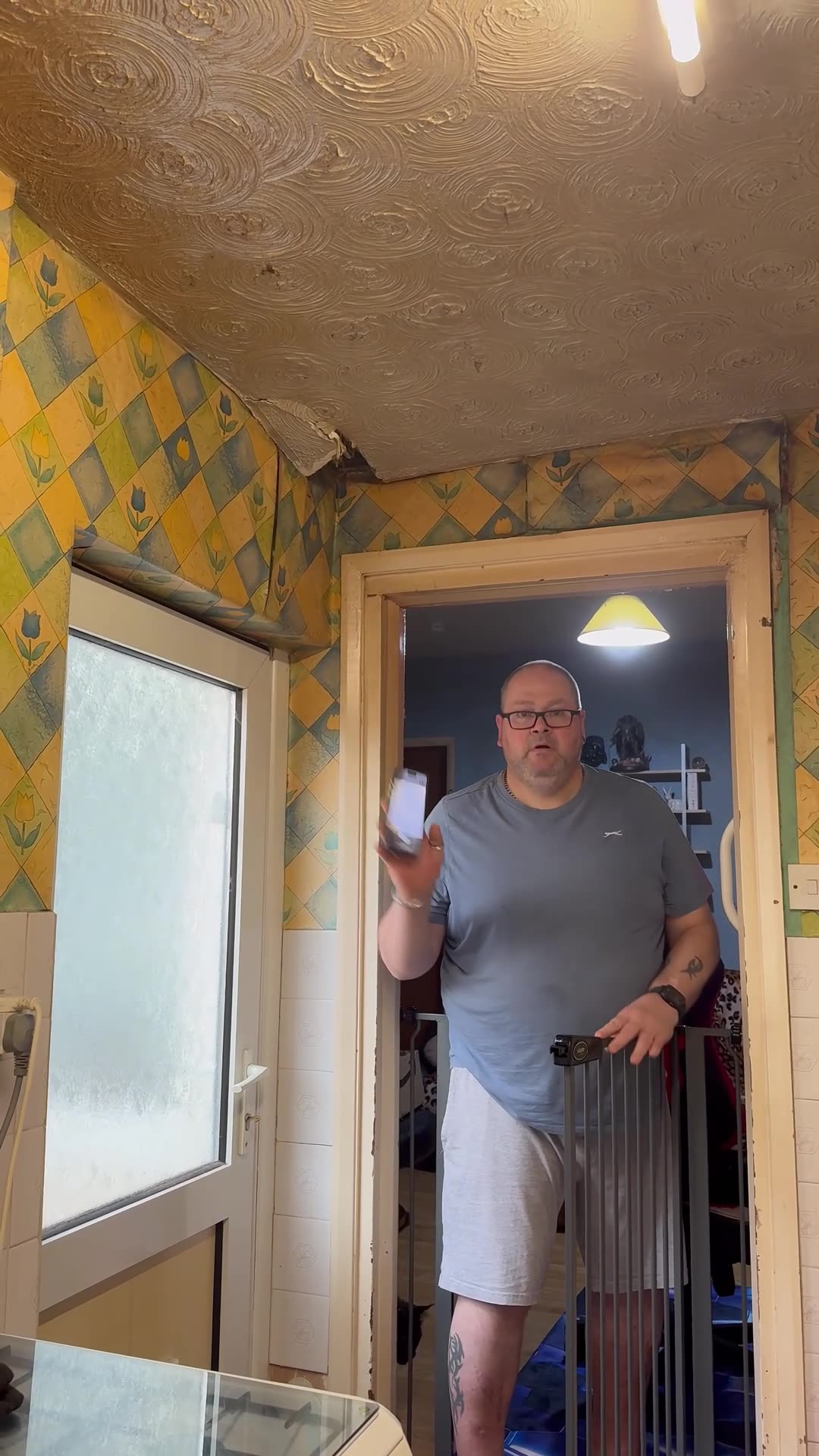 Chilling Photo Capture - Whats Lurking Between The Floors?