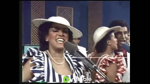 "Teng0" (1981) - M!lly J0selyn & L0s Vecin0s