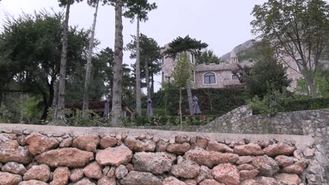 Кула Черны КРШ - еще одна "крепость" в Чрна Горе.