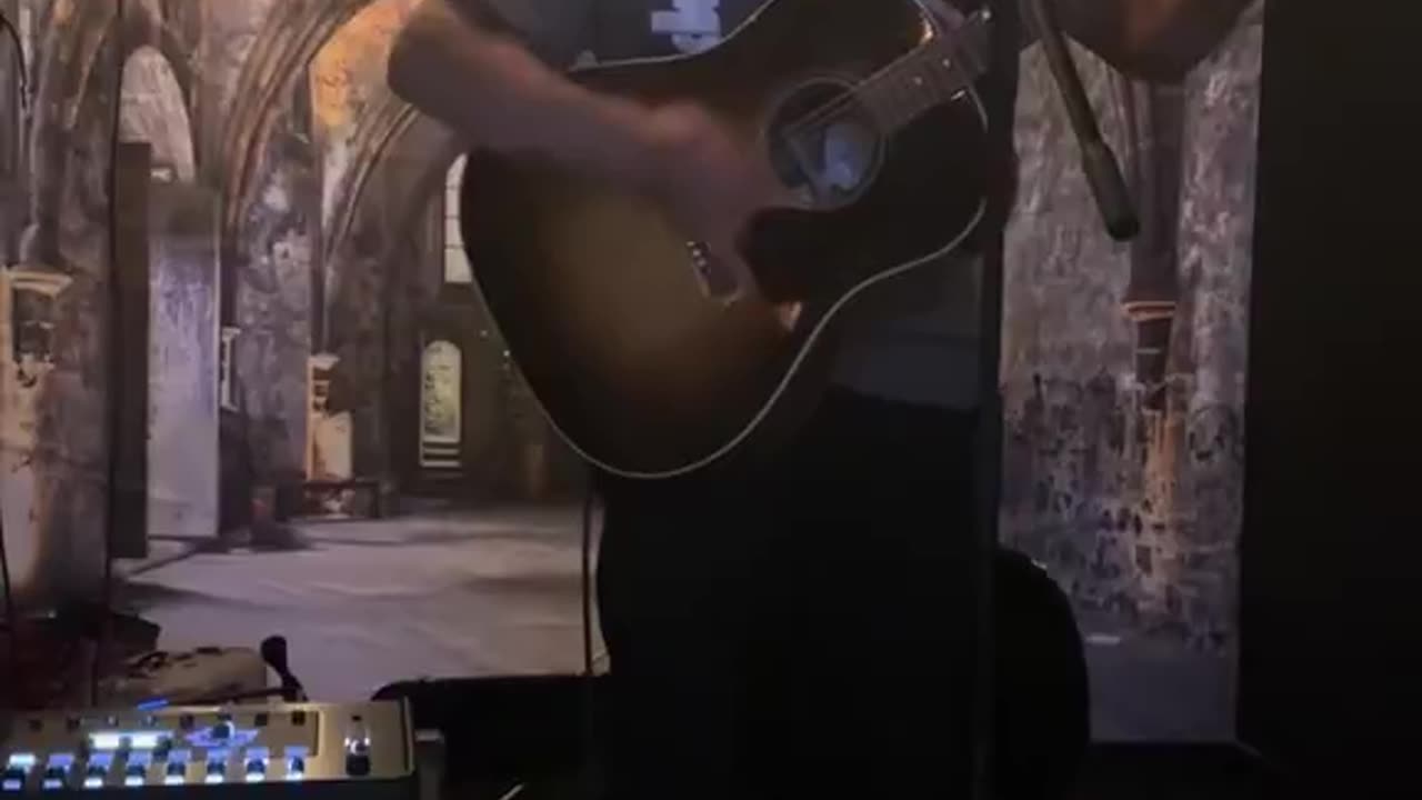 They_weren’t_happy_with_this_guys_song_about_liberals_on_open_mic_night
