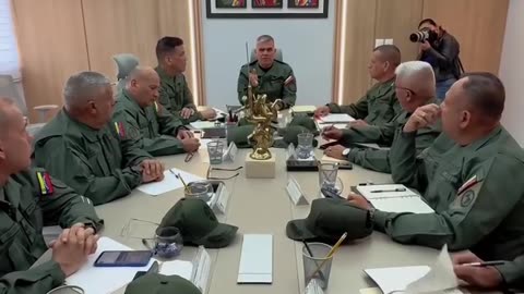 Venezuelan Generals Meet for Vigorous(Rigorous?) Discussion Underneath Portrait of Maduro
