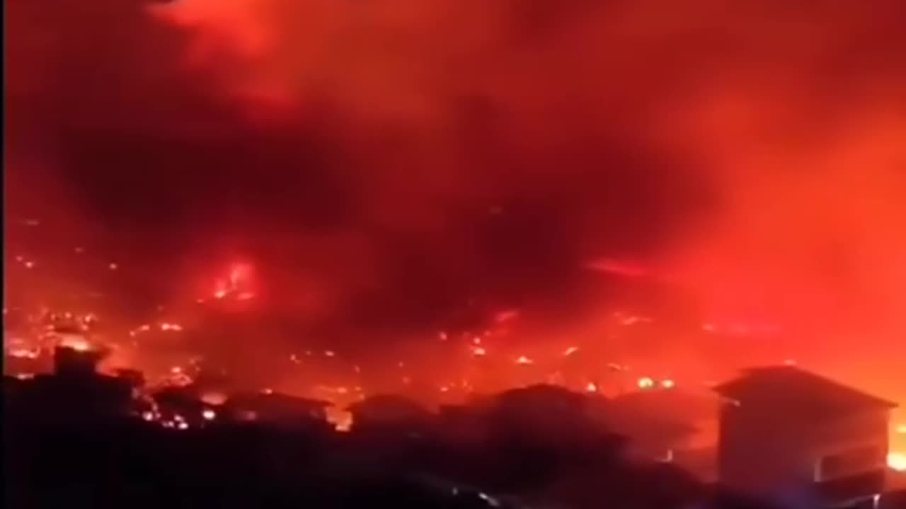 APOCALYPTIC FIRES RIP THROUGH PHILIPPINES